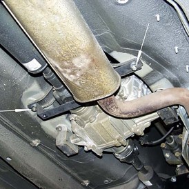 Unterfahrschutz Getriebe und Verteilergetriebe 2mm Stahl Lada Niva 2123 2007 bis 2016 4.jpg